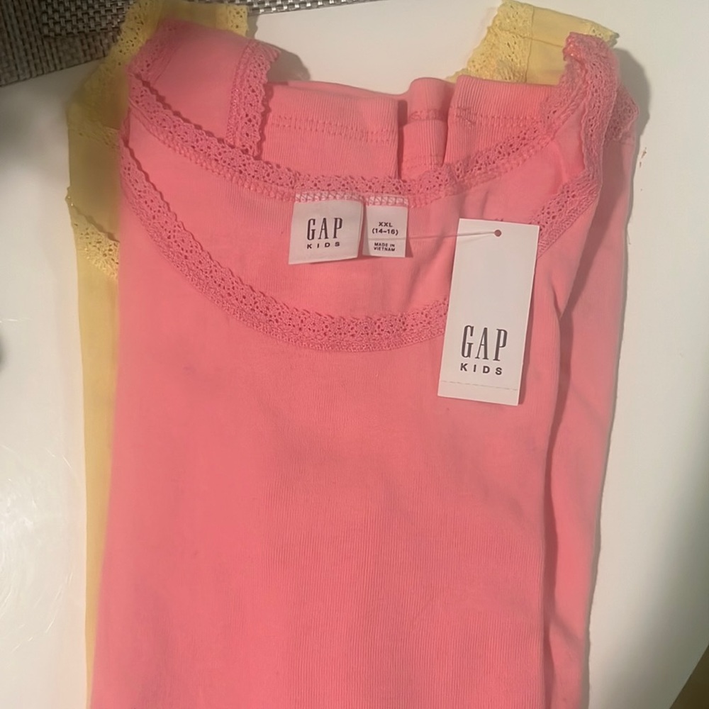 2 gap tank tops lace neckline